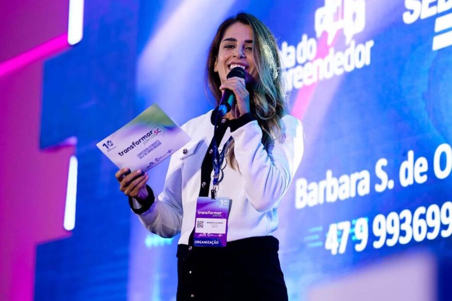 Bárbara Samanta de Oliveira porto belo