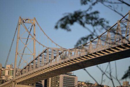 Florianópolis: Ponte Hercílio Luz terá fechamento noturno para obras de manutenção