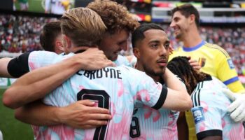 Com pênalti duvidoso, Bélgica vira jogo ‘perdido’ e elimina Senegal