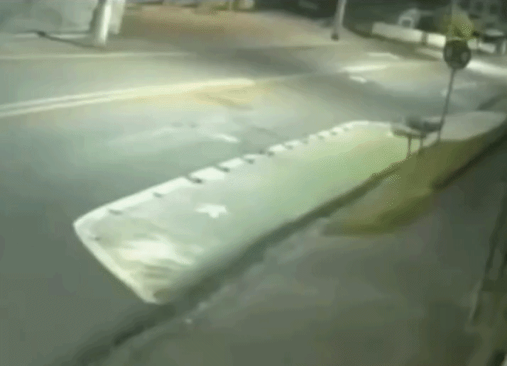 carro capota blumenau gif