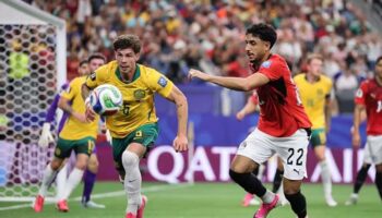 Goleiro australiano entra só para os pênaltis, não pega nenhum e Egito alcança feito inédito na Copa