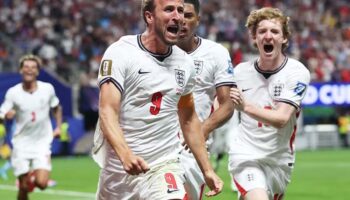 Kane decide com 2 gols, Inglaterra escapa de vexame e vai às oitavas da Copa