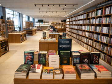 Florianópolis: Encontro do Clube do Livro Somando Letras ocorre neste sábado