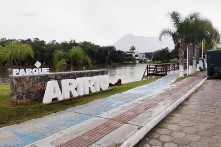 Palhoça: Parque do Aririú recebe ação de jardinagem e manutenção