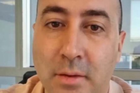 Redes de influencer argentino espalha falsa ‘invasão’ de marroquinos em SC para prejudicar Lula