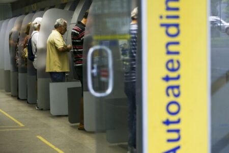 Audiência pública na Alesc discute fechamento de agências bancárias em SC