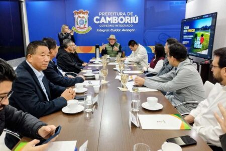 Camboriú recebe comitiva de empresários chineses