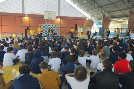 Projeto Musicando na Escola leva oficinas a 20 escolas de Navegantes