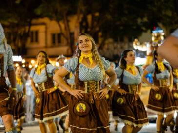 Oktoberfest Blumenau 2026 abre pré-cadastro para desfiles