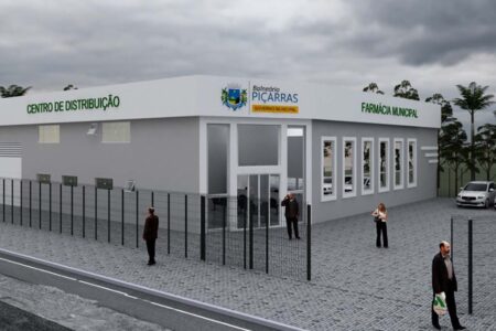 Prefeito de Balneário Piçarras autoriza reforma do Centro de Distribuição e da Farmácia Municipal