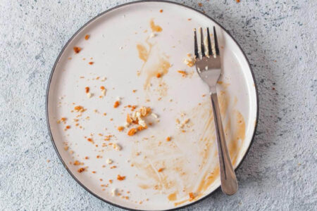 Comer rápido pode fazer você comer mais