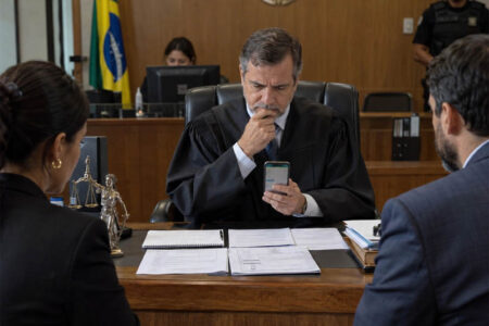 Mensagem de WhatsApp tem valor na Justiça? Depende
