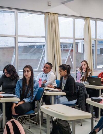SC lança editais de renovações dos programas Universidade Gratuita e Fumdesc para 2027